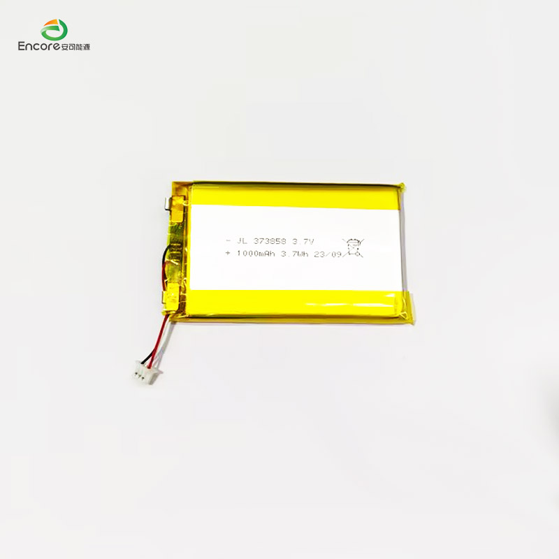 What are the differences between li polymer prismatic batteries and cylindrical batteries in application fields?