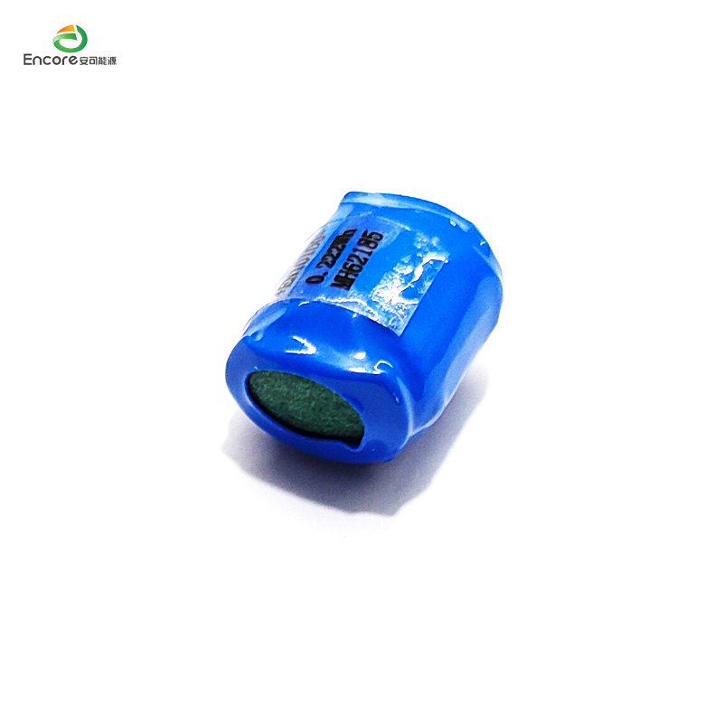 Small Cylindrical 10100 Lipo Battery